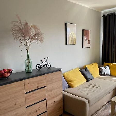 Four Bedroom Apartment Lachmana วอร์ซอ ภายนอก รูปภาพ